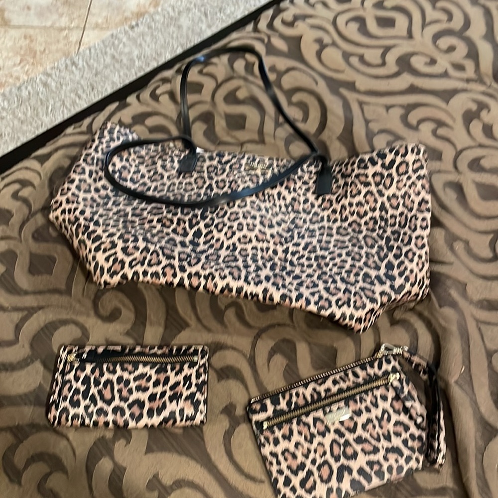 Kate Spade purse/tote w wallet and clutch